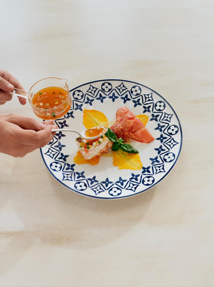 Arnaud Donckele & Maxime Frédéric at Louis Vuitton餐廳餐點以輕鬆熱情又優雅之精神呈現地中海風味的佳餚。圖／路易威登提供