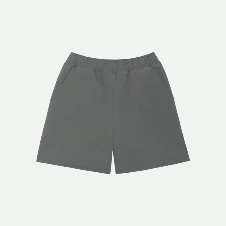 CHOIR NEUTRALS Panel短褲，2,480元。圖／CHOIR提供