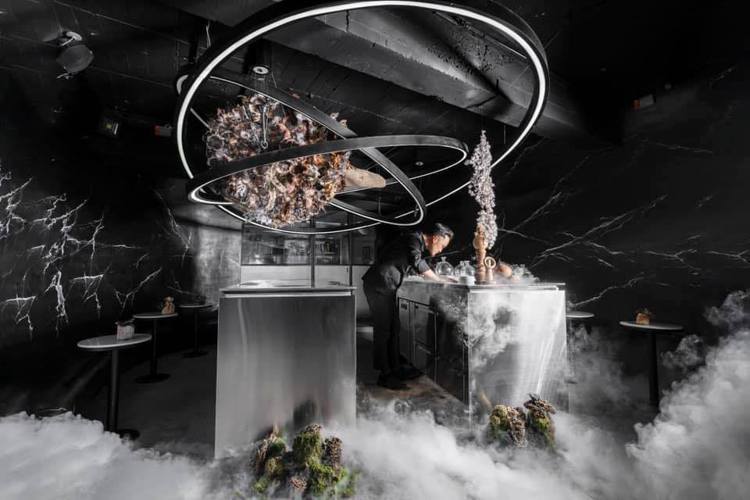 「ROOM by Le Kief」定位為一個全新概念的調飲廚房。圖／摘自ROOM...