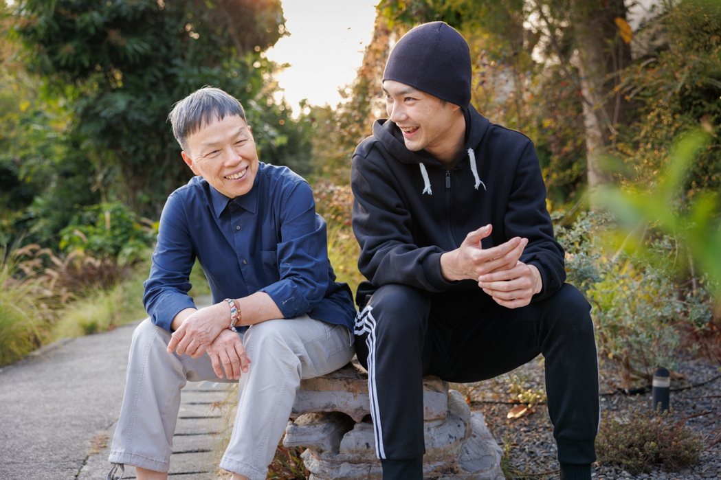 王小棣（左）對於培育新演員的過程相當謹慎，希望能提供他們一個健康穩定的環境。攝影...