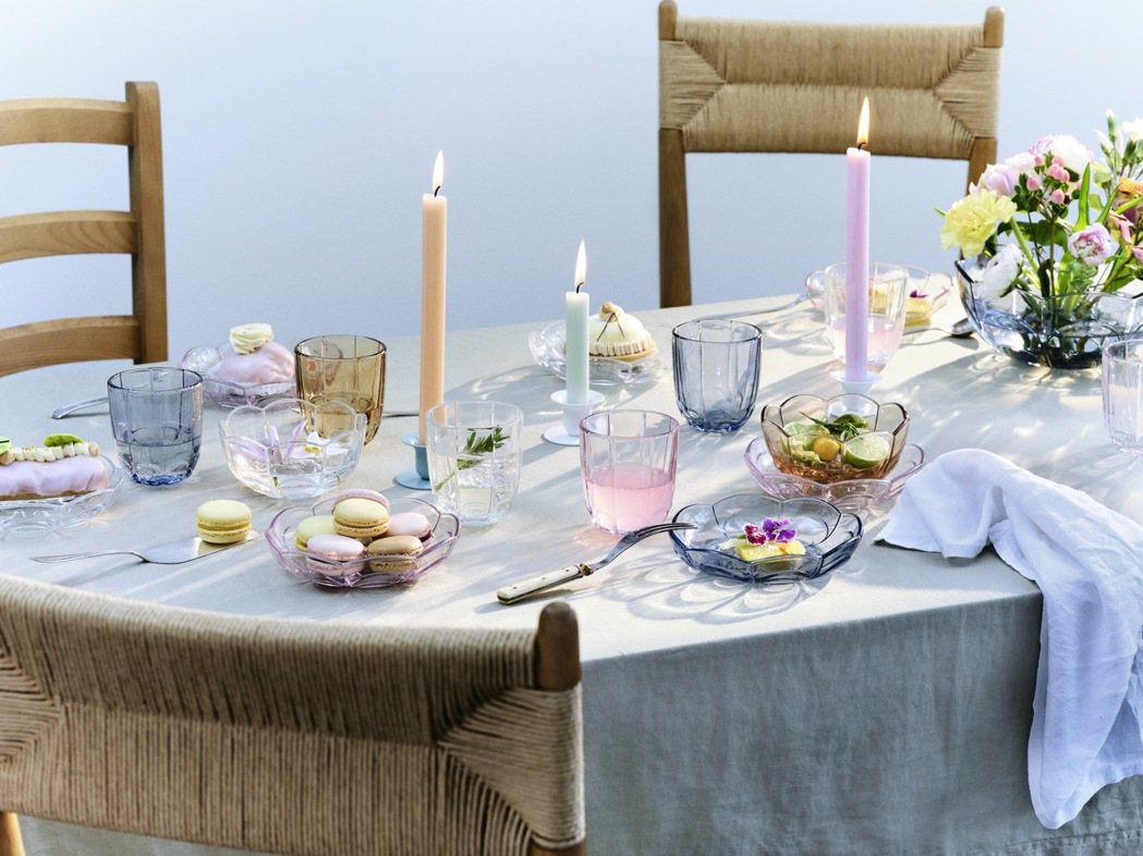 Lily 花綻系列 (水杯、餐碗、甜點盤) 。 圖／北歐櫥窗提供