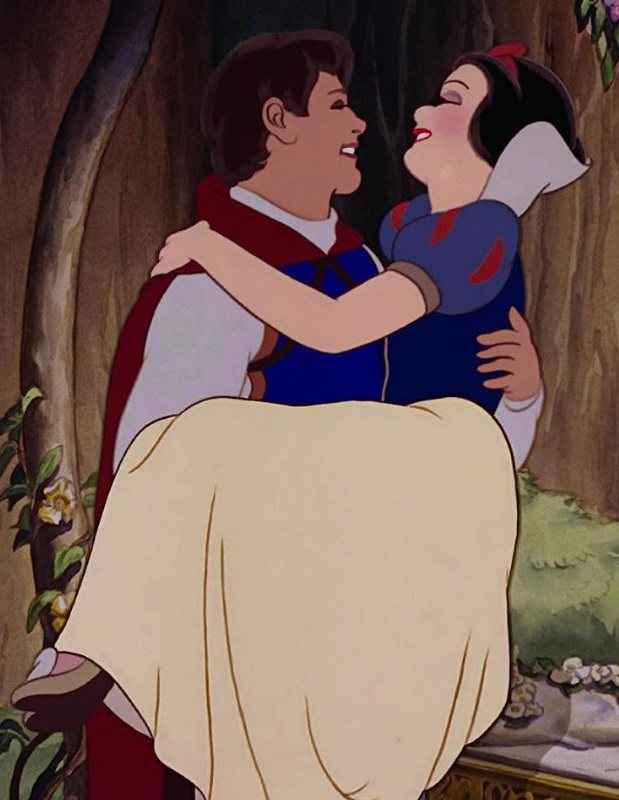 動畫「白雪公主」結局公主與王子配成一對，真人版的「白雪公主」據稱不會有白馬王子這角色。圖／摘自imdb