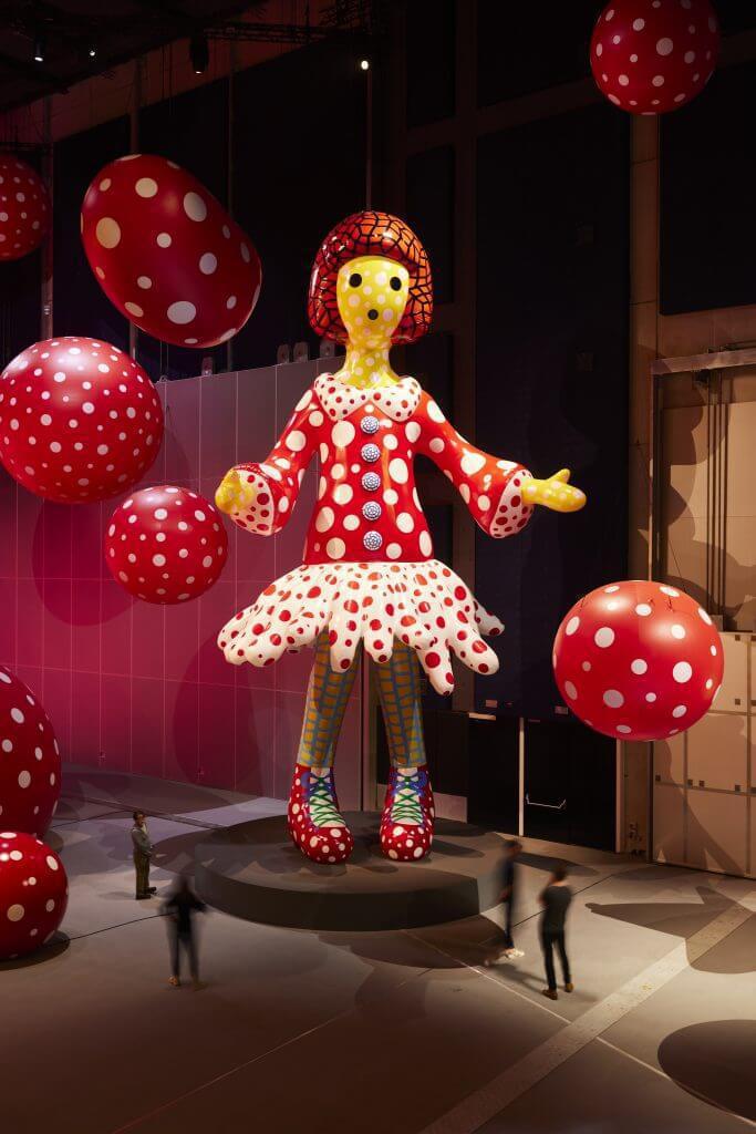 2023年曼徹斯特國際藝術節展覽「你、我和氣球」在Aviva Studios的展...
