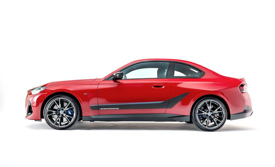 全新限量BMW M240i xDrive Track Edition，完美型塑M POWER競技跑格。 圖／汎德提供