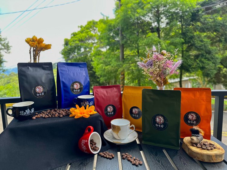 阿里山咖啡冠軍方政倫，從種植到烘焙都用心呵護，打響鄒逐園咖啡品牌。圖／主辦單位提供
