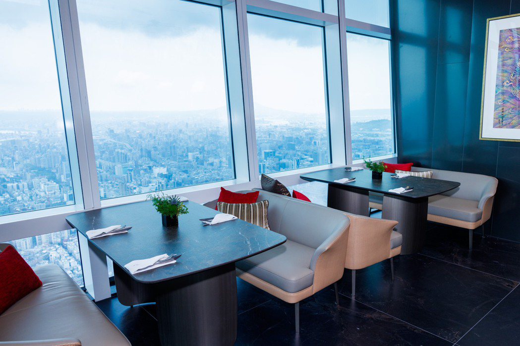 饗位於台北101的86樓，擁有絕佳高空景緻。記者沈昱嘉／攝影