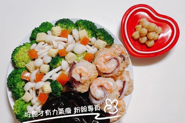 彩虹餐盤🌈減醣料理之烤軟絲蝦排