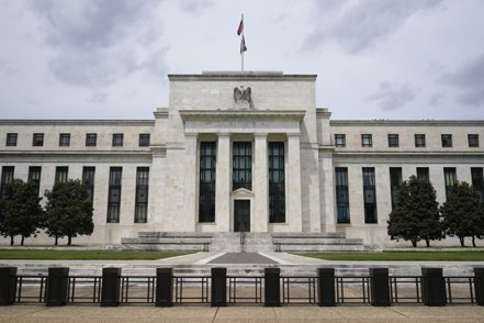 Fed的利率決策成為26日盤前的觀盤重點 。美聯社