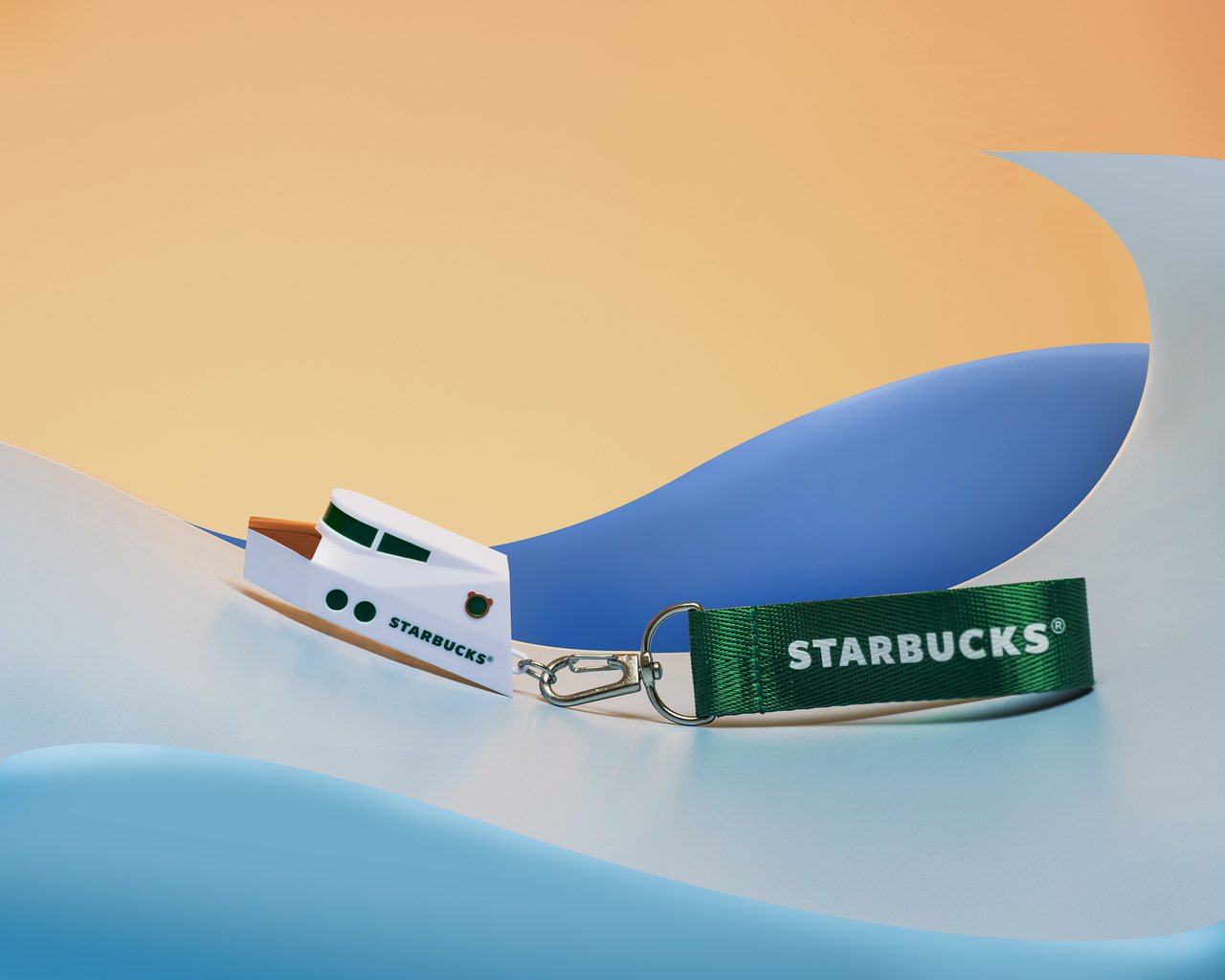 星巴克推出超擬真的船艇造型隨行卡，售價480元。圖/星巴克提供
