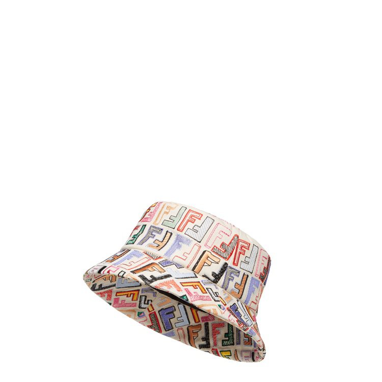 FENDI全新2023七夕限定系列彩色FF圖案刺繡帆布漁夫帽。圖／FENDI提供