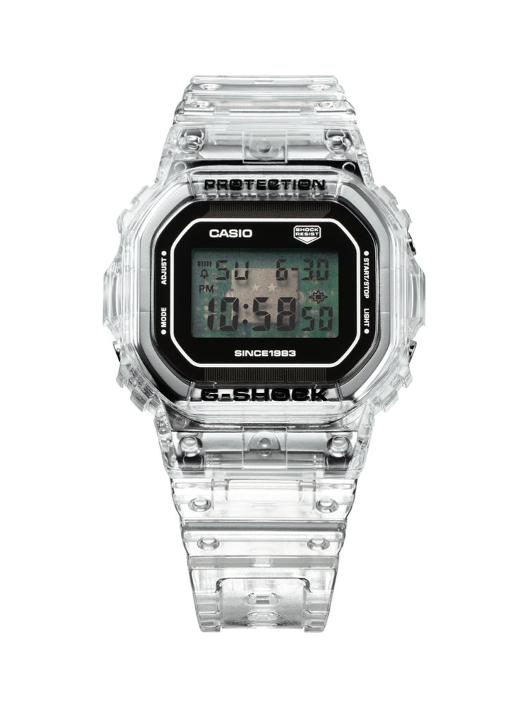 G-SHOCK 40周年紀念CLEAR REMIX系列DW-5040RX-7腕表，6,600元。圖／CASIO提供