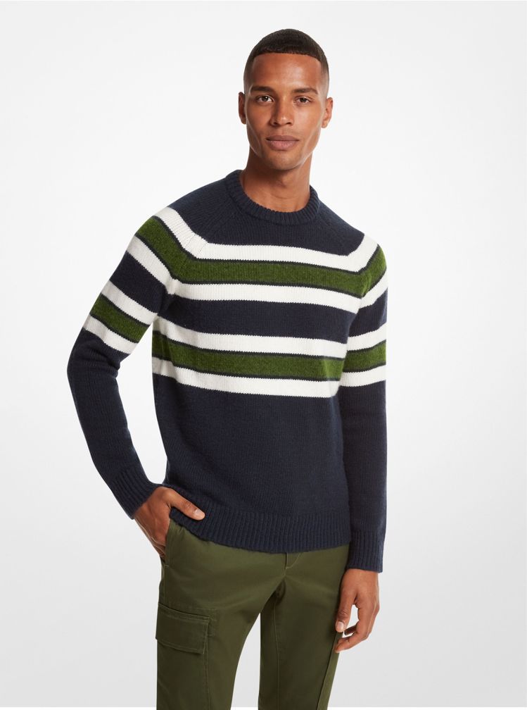 MICHAEL KORS藍綠白條紋圓領毛衣，15,200元。圖／MICHAEL KORS提供