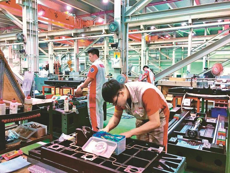 10月台灣製造業採購經理人指數（PMI）是47.1，指數再回跌1.1，連續第八個月緊縮。圖／聯合報系資料照片
