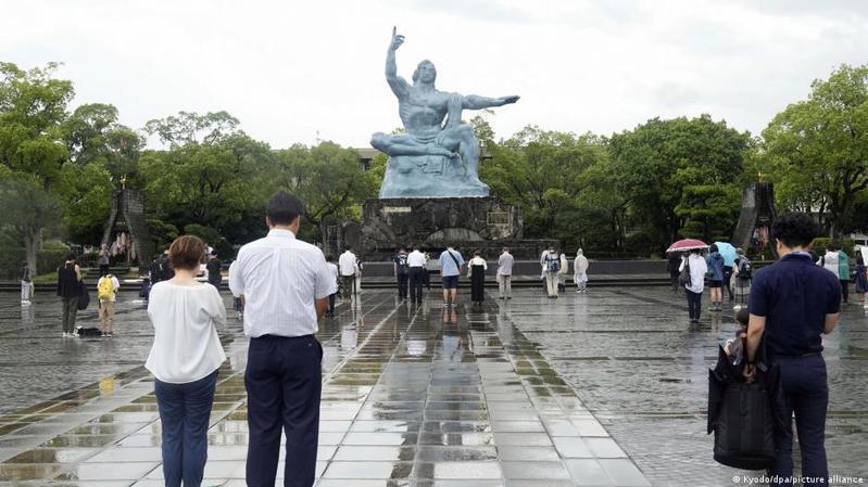 日本長崎市9日舉行了原子彈爆炸紀念日儀式。圖／德國之聲中文網