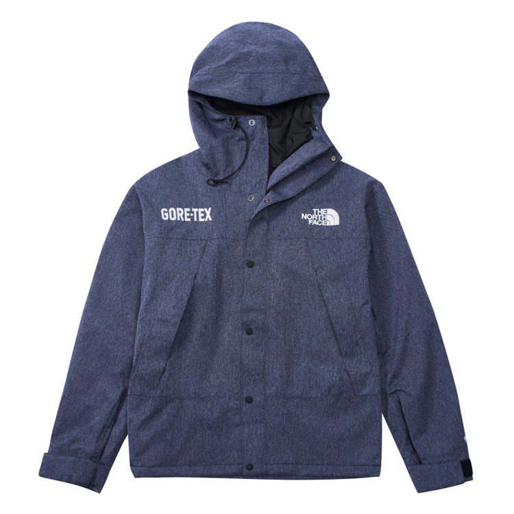 The North Face Urban Exploration系列男款牛仔藍防水透氣抽繩連帽衝鋒衣，19,880元。圖／The North Face提供