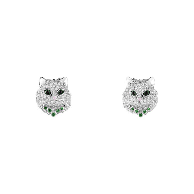 Animaux動物系列Wladimir貓咪耳環，白金750、粉紅和黑色漆飾，鑲嵌鑽石、綠色沙弗萊石、綠瑪瑙與黑色藍寶石，81萬5,000元。圖／Boucheron提供