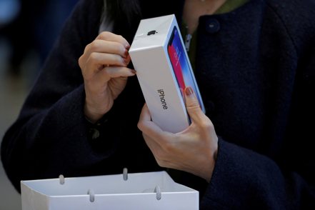 知情人士透露，鴻海印度廠已啟動組裝蘋果新一代iPhone 15系列新機。圖為示意圖。（路透）