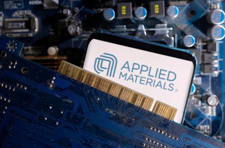 美國最大晶片設備製造商應用材料（Applied Materials）上季營收和獲利雙雙優於市場預期，並對本季公布樂觀財測。路透