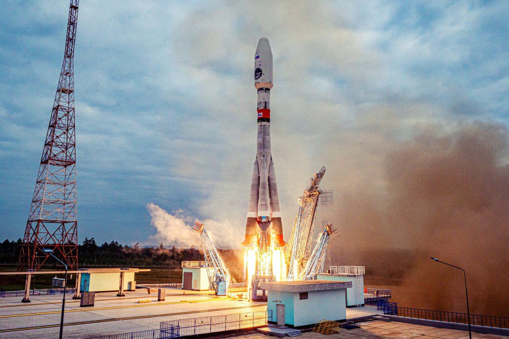 圖為8月11日，俄羅斯聯邦太空總署發射探測器「月球25號」（Luna-25）到月...