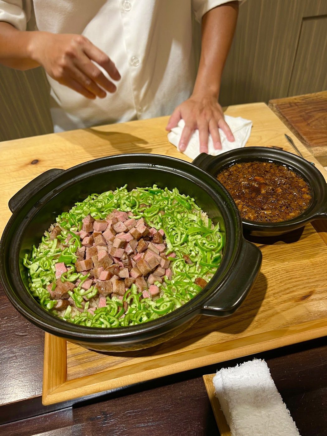 AKIRA的精選菜色／和蒔-土鍋牛舌牛肉燥飯。圖／AKIRA 提供