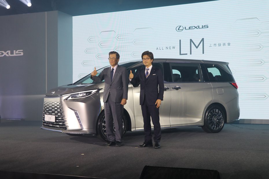 Lexus LM大改款正式在台上市。 記者陳威任/攝影