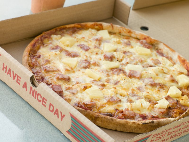 連鎖披薩店前員工表示，最熱銷的口味就是夏威夷披薩，但不少網友認為難以接受。示意圖／ingimage