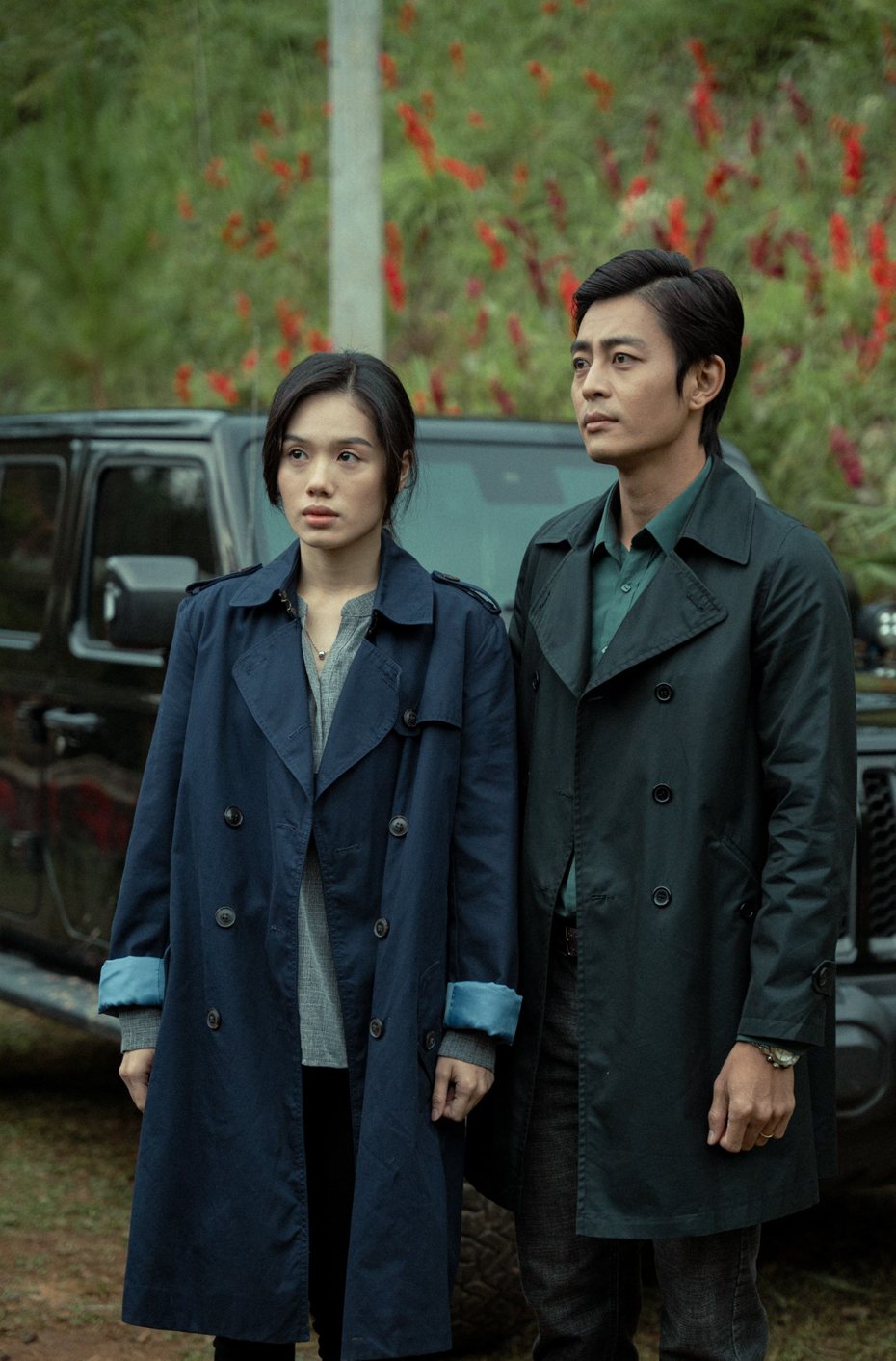 「腥紅山莊」由「越南張東健」國輝(右)搭檔新銳女演員傳英主演。圖／公視提供
