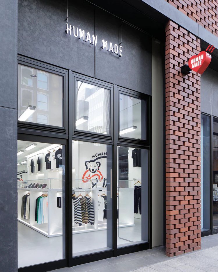 潮牌HUMAN MADE近期在北海道開設首間直營店，店址就選在札幌市中心狸小路的...