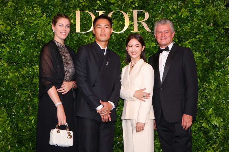 林依晨（右二）、楊祐寧（左二）今日出席Dior Joaillerie高級珠寶晚宴...