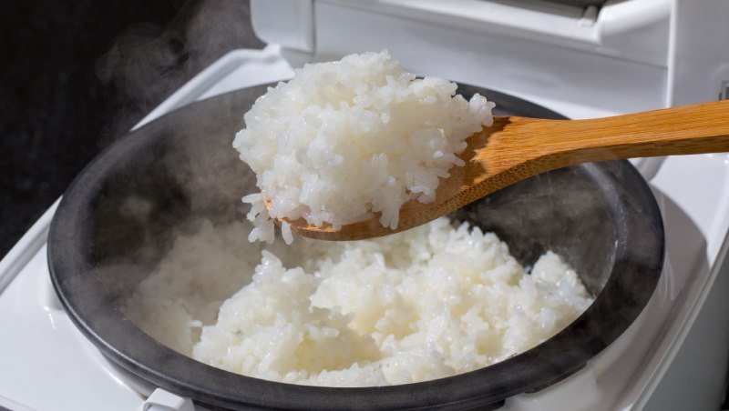 6步驟教你在家用電鍋煮出「日本級白飯」。圖/良醫健康網