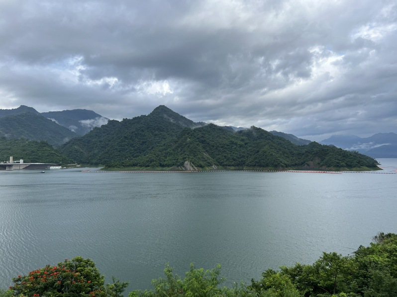 不管蘇拉颱風來不來曾文水庫儲水破4億，不過南水局仍期待再見大雨。圖／南水局提供