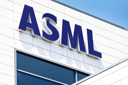 ASML將在年底前持續出貨給中國大陸客戶。 路透