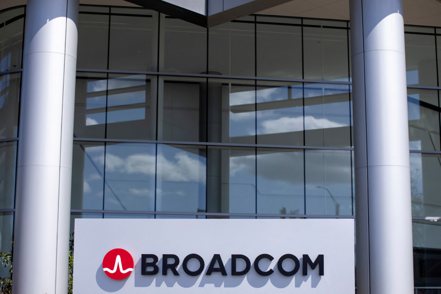 晶片製造商博通（Broadcom）周四公布的本季營收展望令人失望。 路透