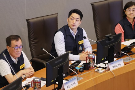 台北市長蔣萬安在台北市災害應變中心主持工作會議。 記者曾學仁／攝影