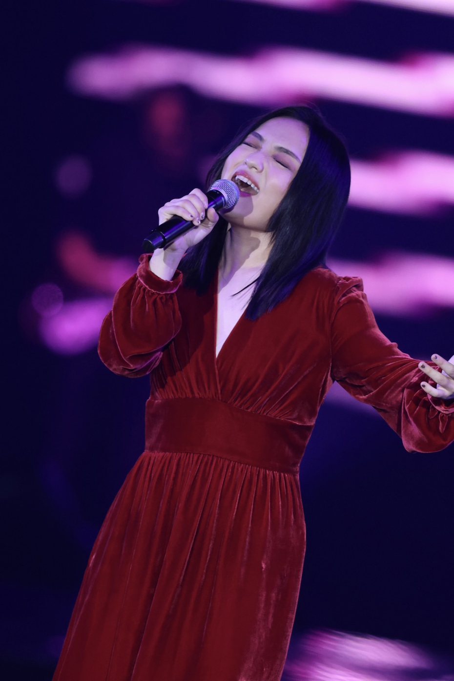 徐佳瑩2日在「第18屆KKBOX風雲榜」獻唱多首歌曲。記者王聰賢／攝影