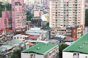 台北市30年以上老屋占全市房屋的70%。圖／聯合報系資料照片