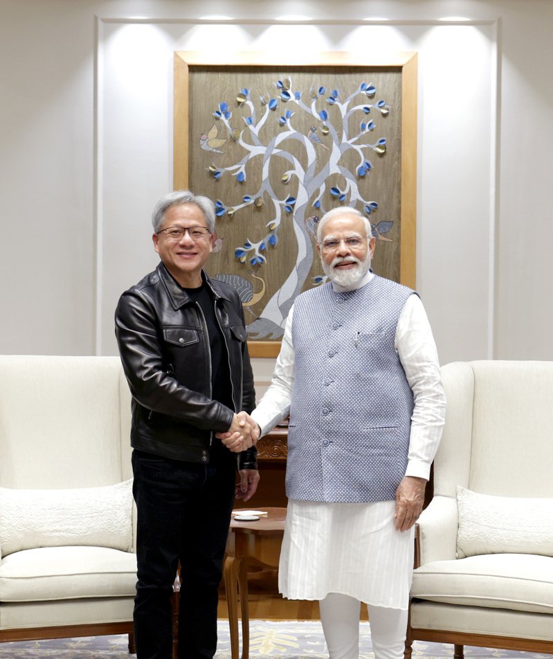 黃仁勳（左）昨天（周一）下午拜會印度總理莫迪。/擷自莫迪 X