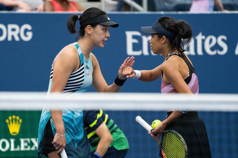 Xie Shuwei and Wang Xinyu Triumph in Quarter-finals of US Open Women’s Tennis Championship