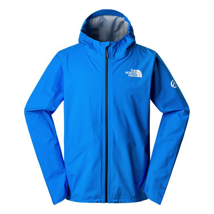 The North Face巔峰系列藍色防水透氣可打包連帽衝鋒衣，14,880元。圖／The North Face提供