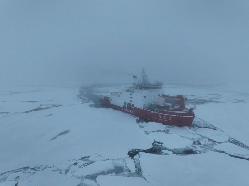大陸科考船雪龍2號，9月5日進入北極點區域，是歷史上首次。（圖／取自「雪龍探極」微信公眾號）