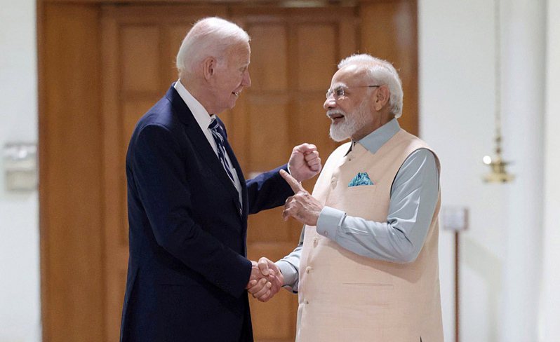 美國總統拜登8日已抵達印度新德里，準備出席G20峰會，他先與印度總理莫迪會面，承諾在多個領域上加強合作。歐新社