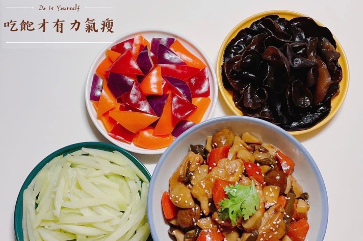 彩虹餐盤🌈減醣料理之剝皮辣椒栗子燒雞