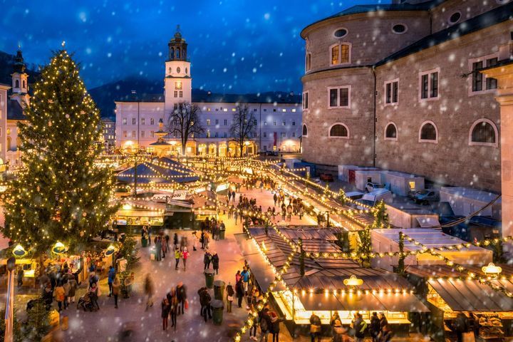 奧地利薩爾茲堡的聖誕市集，在雪花片片中浪漫極了。　圖：shutterstock／來源