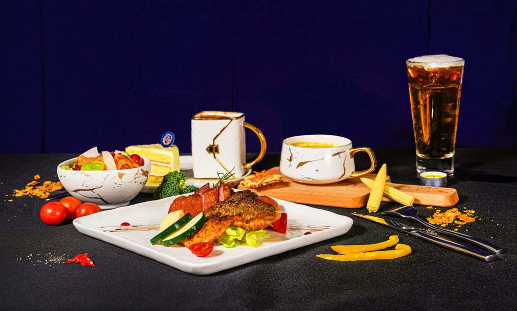 「豪華城堡浪漫餐」則是由主廚為中秋節特別研發的奢華特色菜單。佐登妮絲/提供