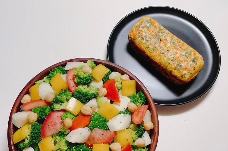彩虹餐盤🌈減醣料理之軟絲彩蔬雞蛋捲