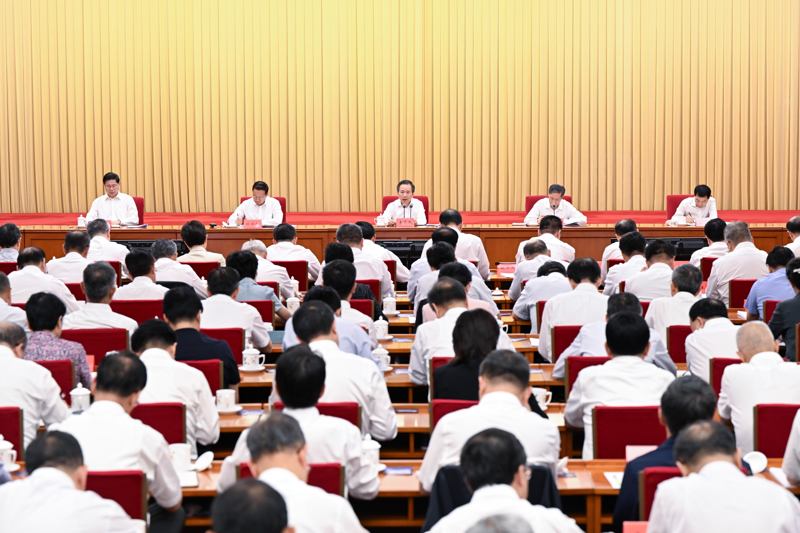 中共黨員幹部必須不時接受各種「再教育」，圖為今年7月20日在北京舉行的「學習貫徹習近平新時代中國特色社會主義思想主題教育整改整治工作推進會」。新華社