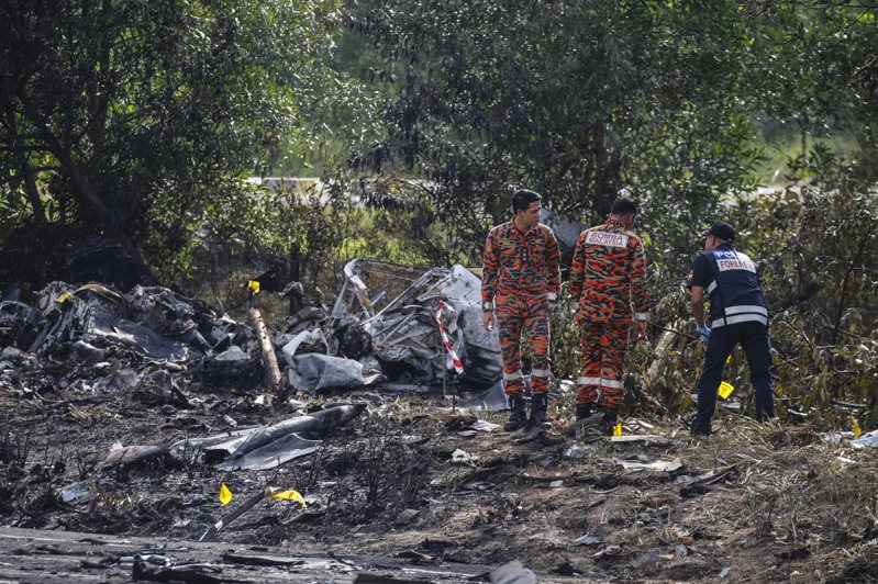 馬來西亞一架小飛機8月墜毀，造成10人喪生。歐新社