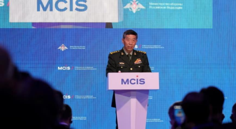 美國政府認為，中國國防部長李尚福正在接受調查，並已被解除職務。路透