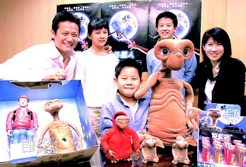 徐乃麟覺得全家人一塊欣賞「 E.T. 外星人」是最佳親子活動。圖／聯合報系資料照（2002/03/31 鄭瓊中攝影）