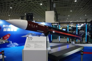 今年的台北國際航太暨國防工業展，天弓三型防空飛彈不是引人矚目的展品，但它卻堪稱中科院得意作品。。記者程嘉文／攝影